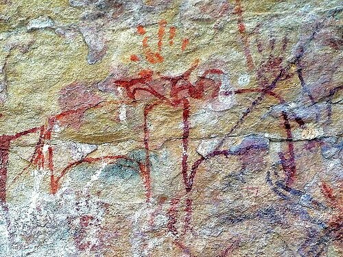 Animaux préhistoriques dans une grotte du Chhattisgarh en Inde à Ongna