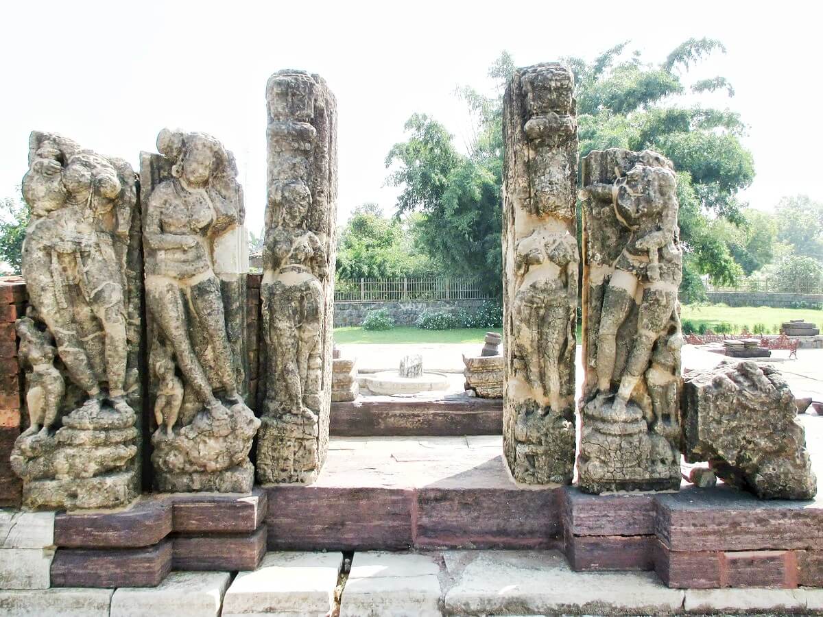 Temple de Baleswar Quoi voir à Sirpur Chhattisgarh le temple de Baleshwar