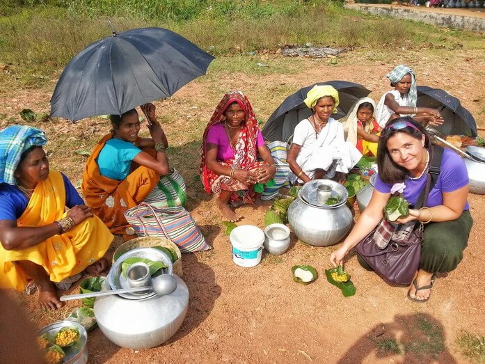 tourist places in Chhattisgarh - Tribal women in Bastar market