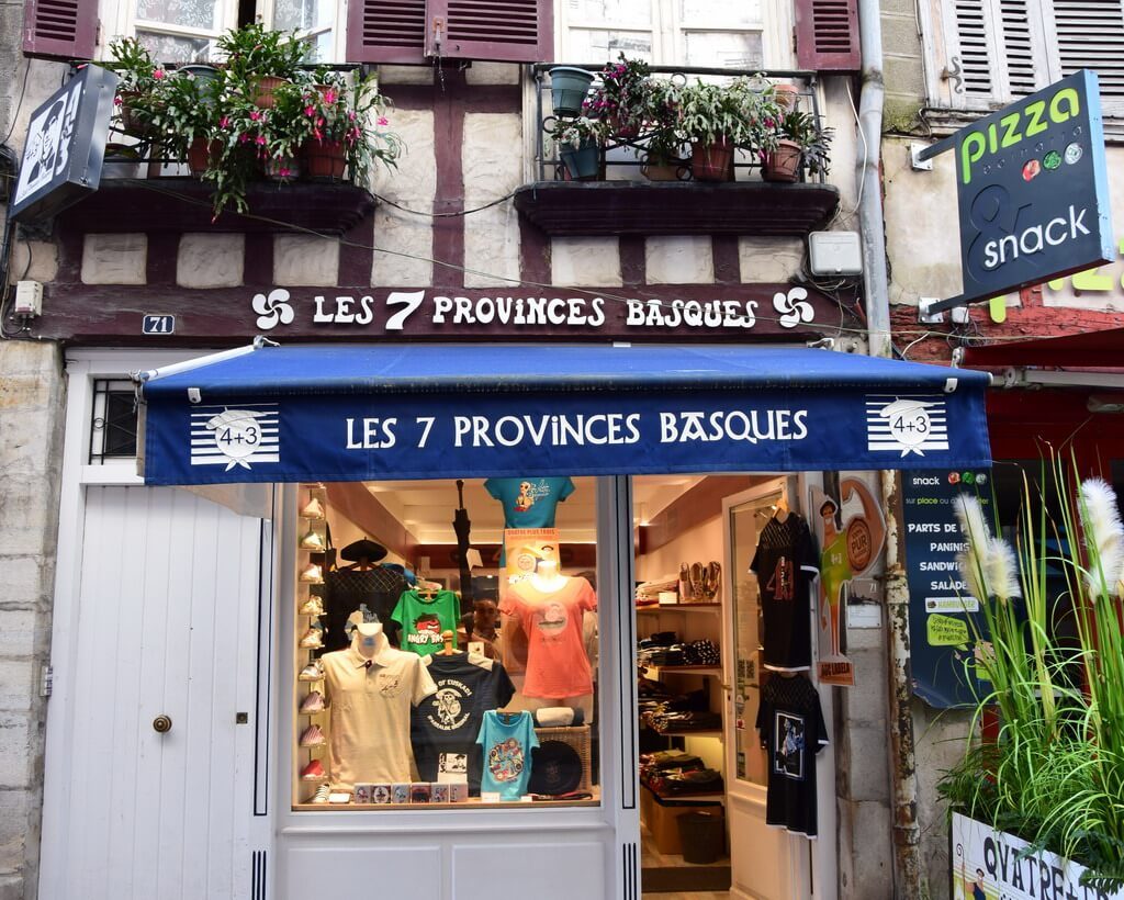 Visit Bayonne and its traditional shop selling basque clothes