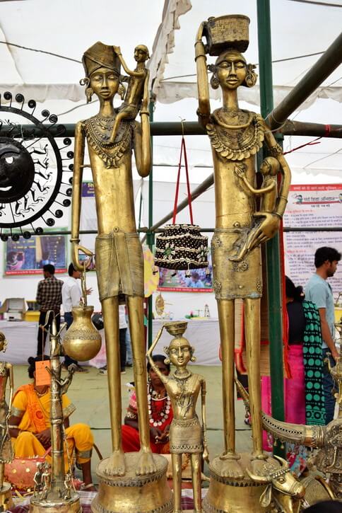 Bell metal statues, called dokhra in Bastar, representing Tribal mums with their baby