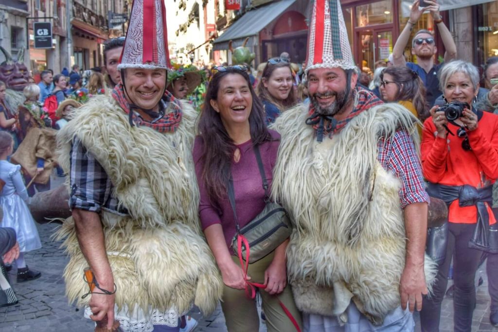 The tour guide Stephanie Langlet with Joalduns, bells carrier, from the Basque Country