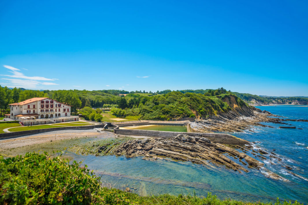 View of the ocean and cliffs from Cornish road