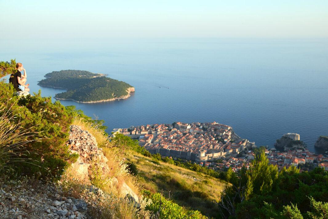 Point de vue vieille ville de Dubrovnik depuis Srd